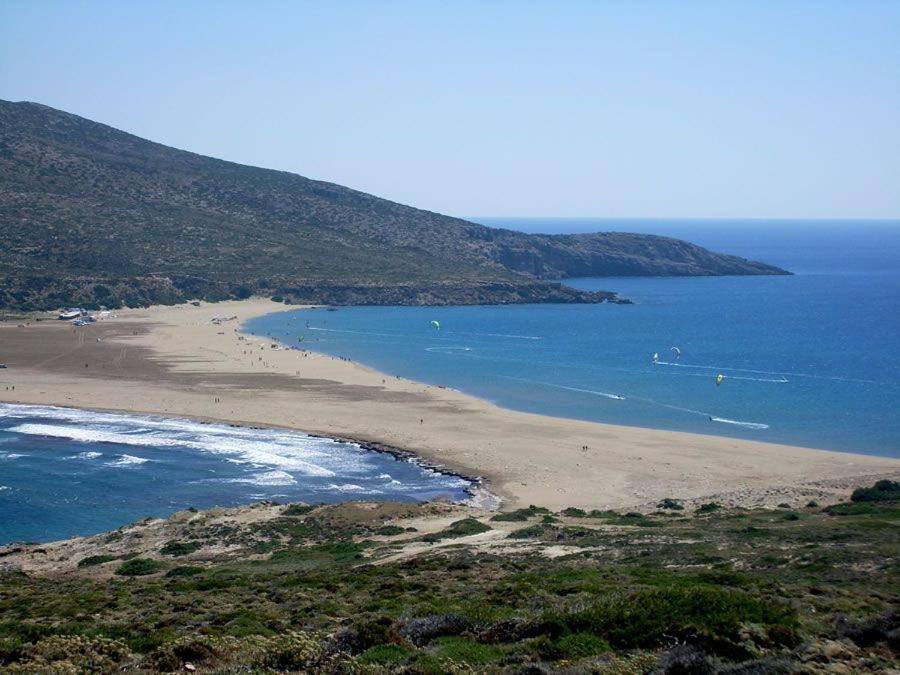 Cristelia Seafront & Pool Villa لاخنيا المظهر الخارجي الصورة