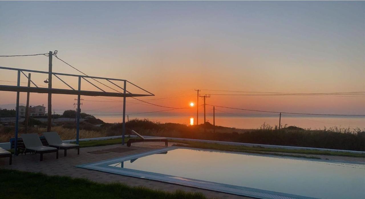 Cristelia Seafront & Pool Villa لاخنيا المظهر الخارجي الصورة