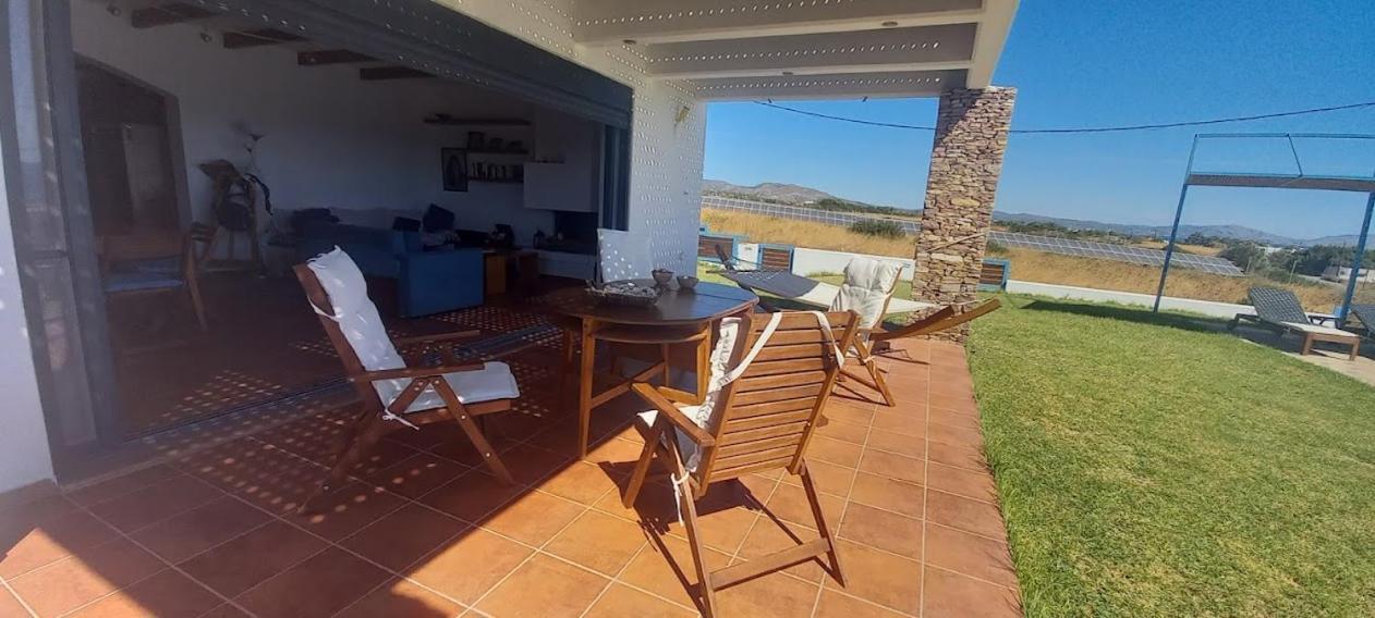 Cristelia Seafront & Pool Villa لاخنيا المظهر الخارجي الصورة