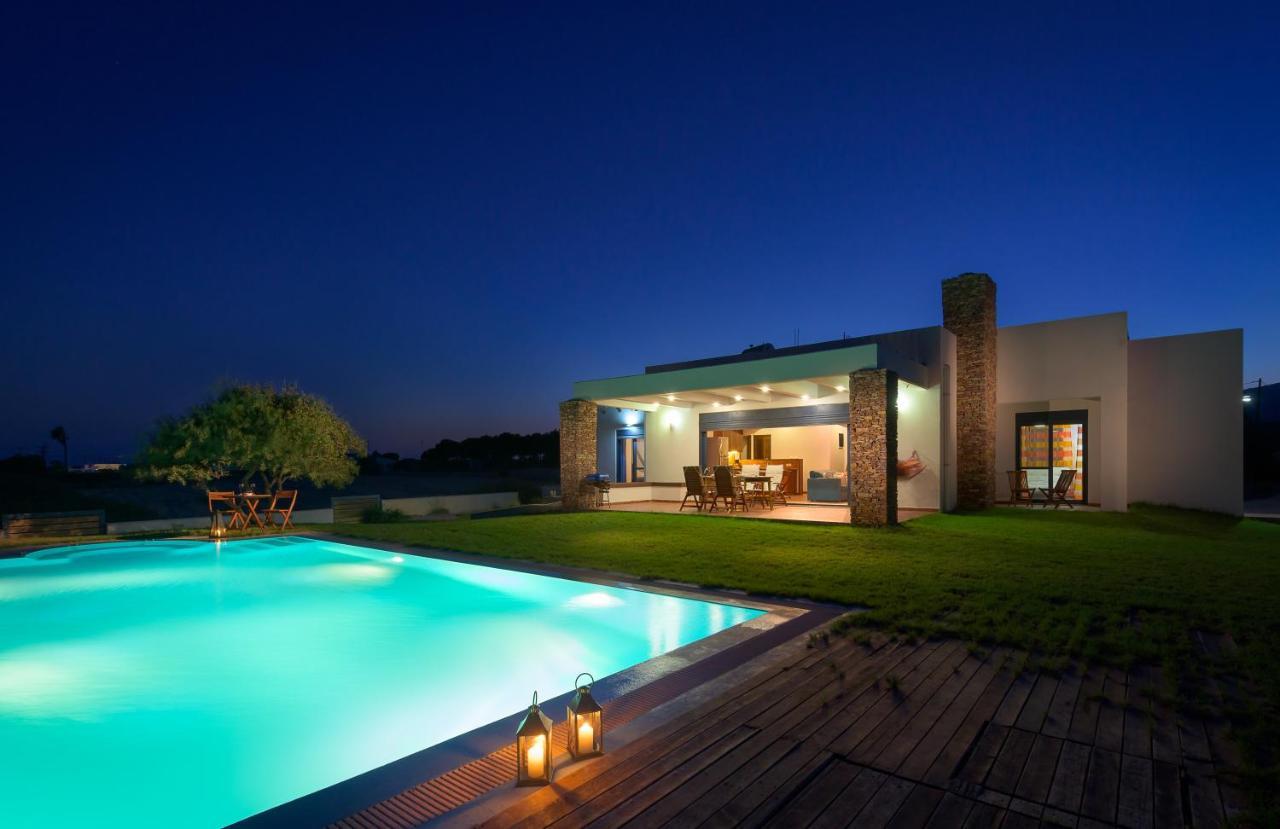 Cristelia Seafront & Pool Villa لاخنيا المظهر الخارجي الصورة