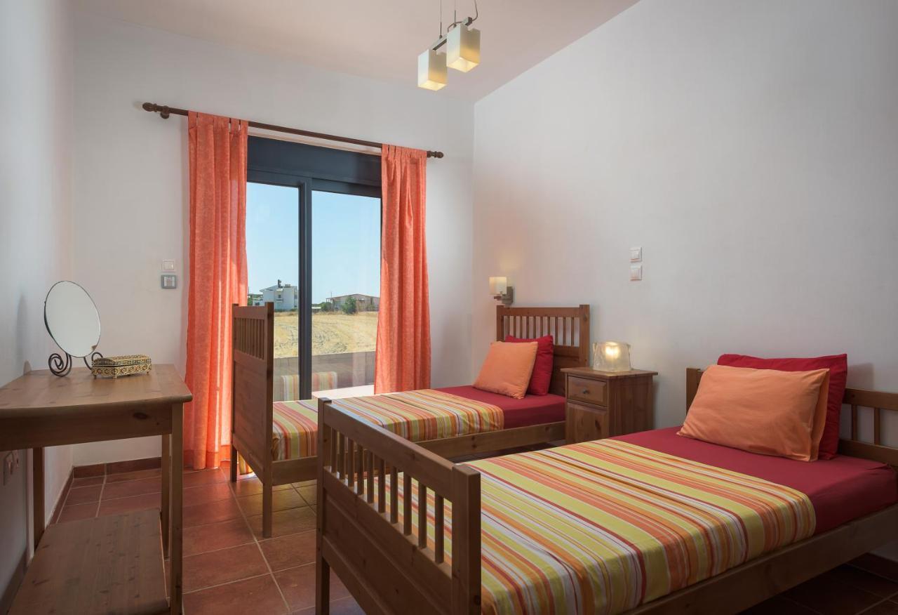Cristelia Seafront & Pool Villa لاخنيا المظهر الخارجي الصورة