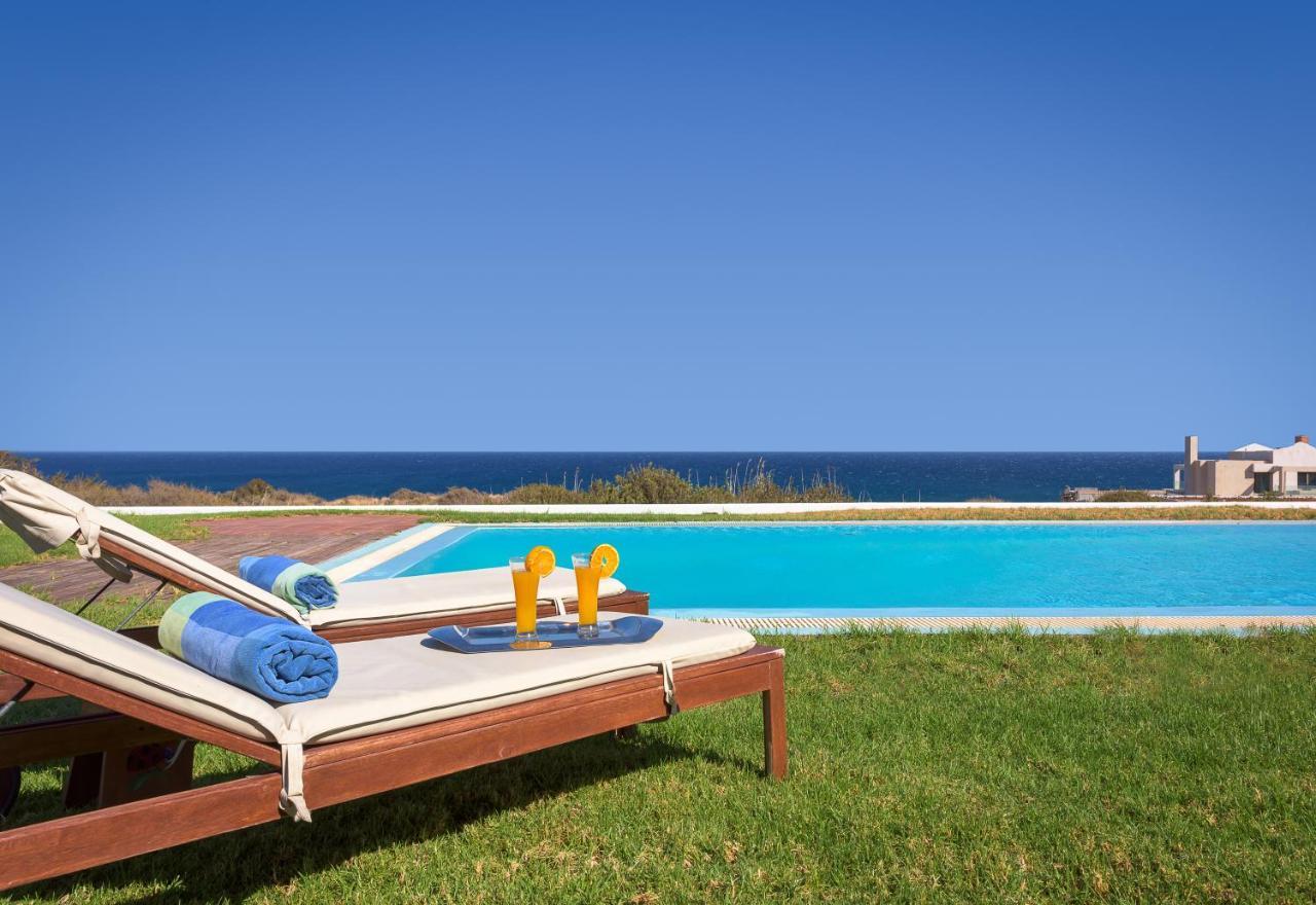 Cristelia Seafront & Pool Villa لاخنيا المظهر الخارجي الصورة